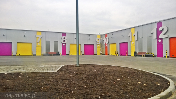 Koniec budowy kolorowego inkubatora