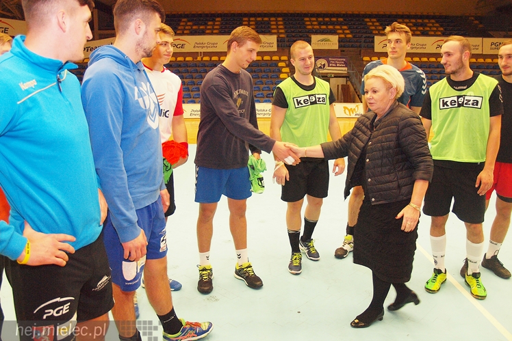 Posłanka Skowrońska na treningu PGE Stali: potwierdzenie współpracy i podziękowania