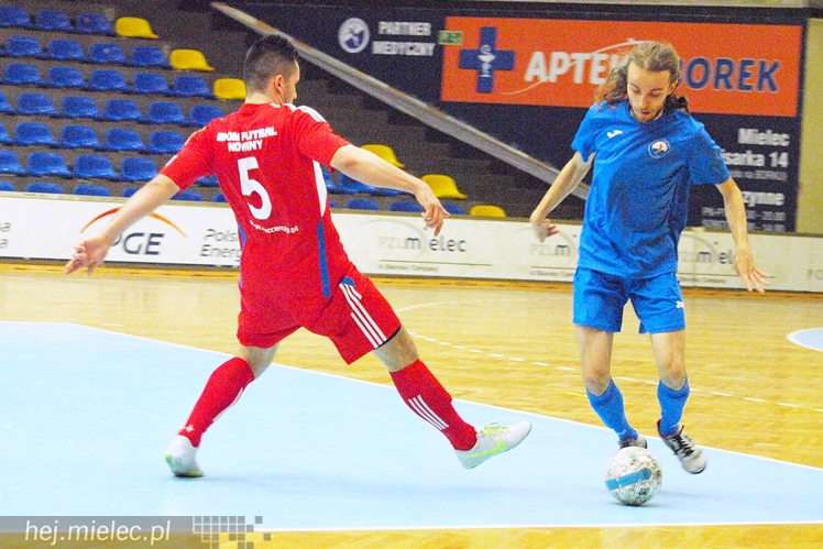 Futsal znaczy emocje. KF Stal punktów nie zdobyła ale zasłużyła na brawa