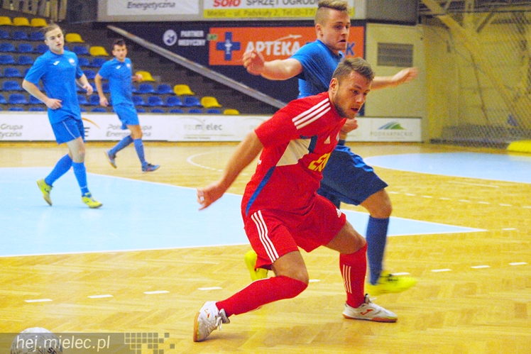 Futsal znaczy emocje. KF Stal punktów nie zdobyła ale zasłużyła na brawa