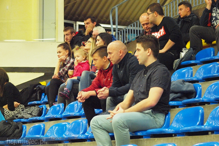 Futsal znaczy emocje. KF Stal punktów nie zdobyła ale zasłużyła na brawa