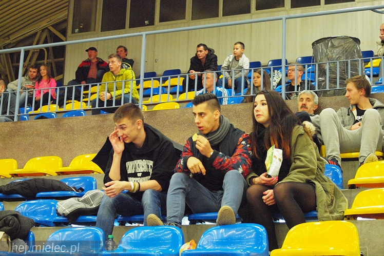 Futsal znaczy emocje. KF Stal punktów nie zdobyła ale zasłużyła na brawa