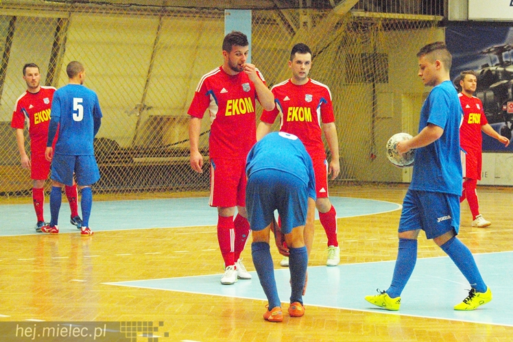 Futsal znaczy emocje. KF Stal punktów nie zdobyła ale zasłużyła na brawa