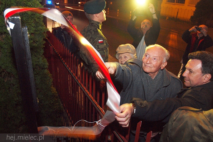Na Kilińskiego zatrzymaj się przy tablicy przypominającej o Stanisławie Krempie