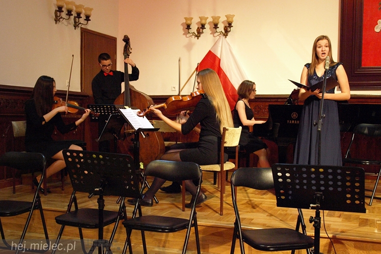 Uczniowie Państwowej Szkoły Muzycznej z koncertem z okazji Święta Niepodległości