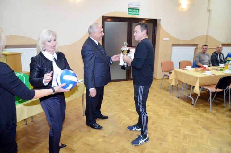 Biało-czerwony turniej piłkarski w Chorzelowie