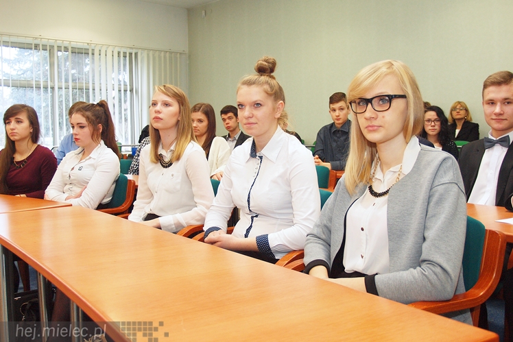 Pierwsze spotkanie Młodzieżowej Rady Miejskiej w stylu ?poznajmy się?