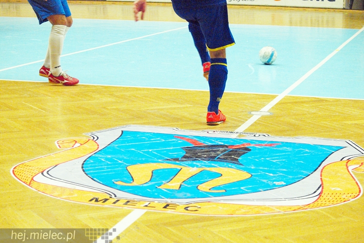 1 liga futsalu: 7 bramek i sędziowskie kontrowersje