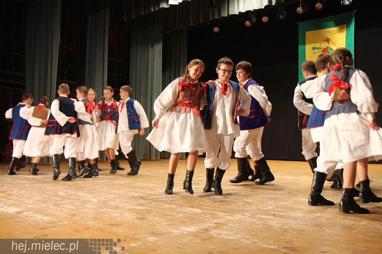 XIV Przegląd Zespołów Tanecznych PASIKONIK 2015. Dzień 1