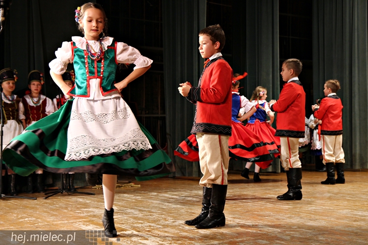 XIV Przegląd Zespołów Tanecznych PASIKONIK 2015. Dzień 1