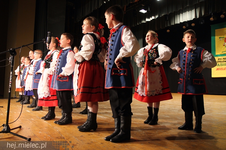 XIV Przegląd Zespołów Tanecznych PASIKONIK 2015. Dzień 1