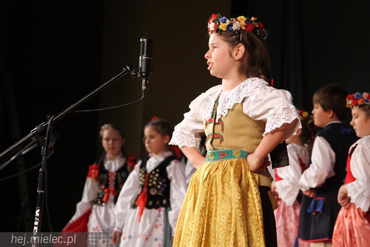 XIV Przegląd Zespołów Tanecznych PASIKONIK 2015. Dzień 1