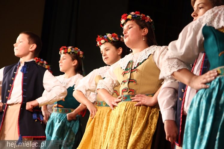 XIV Przegląd Zespołów Tanecznych PASIKONIK 2015. Dzień 1