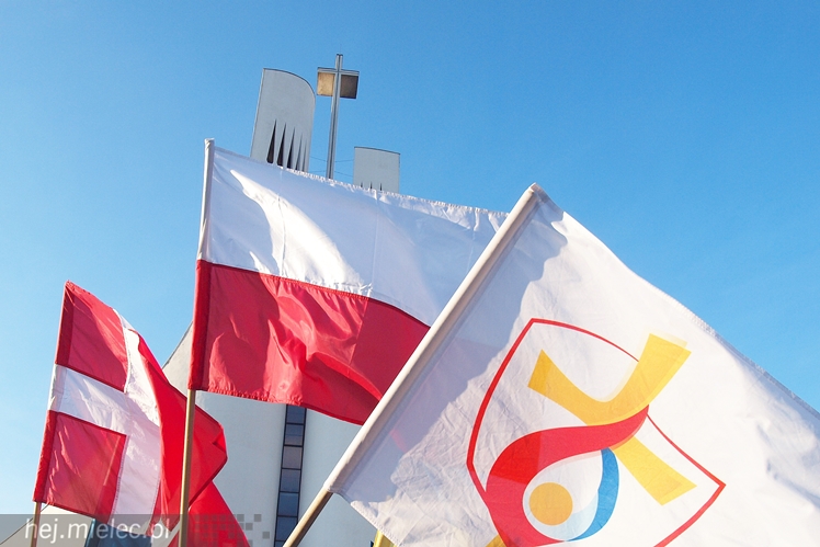 Tysiące młodych z Diecezji Tarnowskiej odwiedziło Mielec