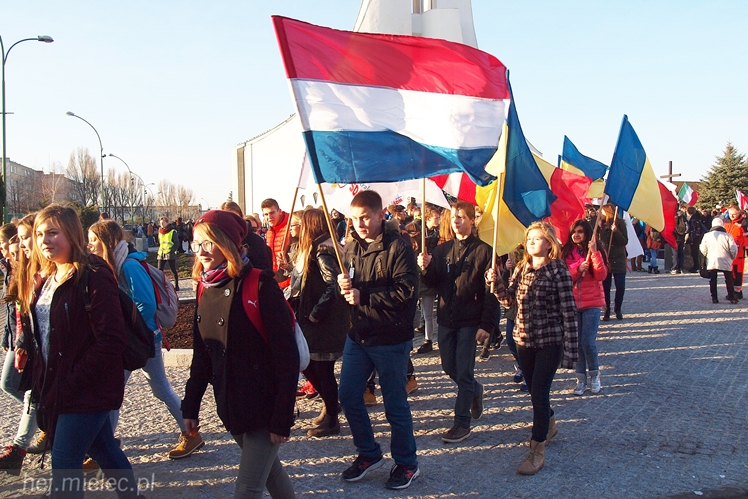 Tysiące młodych z Diecezji Tarnowskiej odwiedziło Mielec