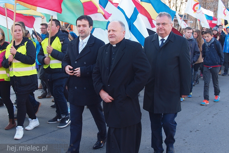 Tysiące młodych z Diecezji Tarnowskiej odwiedziło Mielec