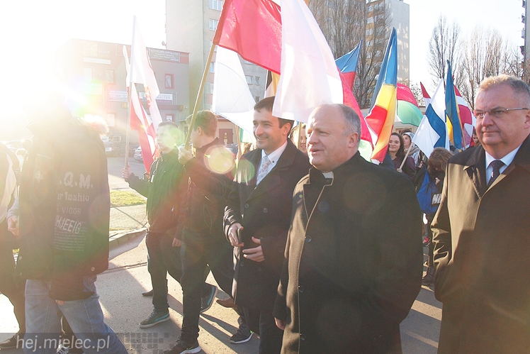 Tysiące młodych z Diecezji Tarnowskiej odwiedziło Mielec