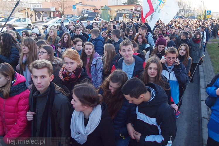 Tysiące młodych z Diecezji Tarnowskiej odwiedziło Mielec