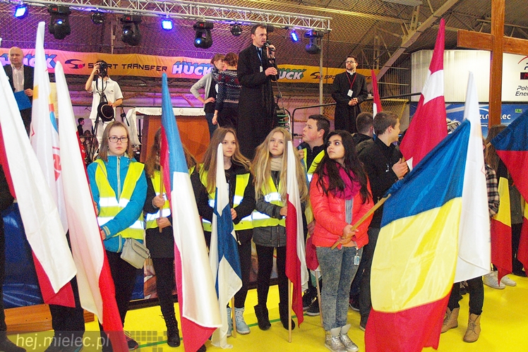 Tysiące młodych z Diecezji Tarnowskiej odwiedziło Mielec