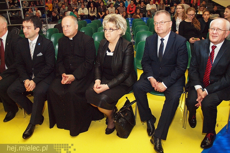 Tysiące młodych z Diecezji Tarnowskiej odwiedziło Mielec