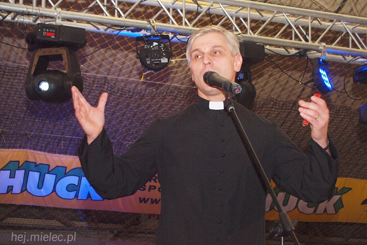 Tysiące młodych z Diecezji Tarnowskiej odwiedziło Mielec