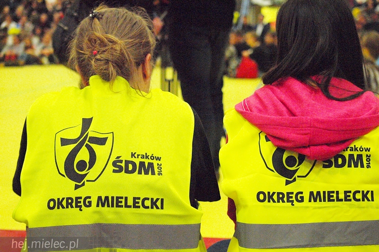 Tysiące młodych z Diecezji Tarnowskiej odwiedziło Mielec