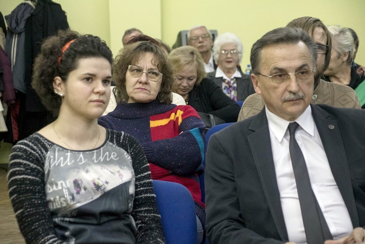 Z poetycką szatą Moniki Cichoń. Tomik wierszy ?Trzepotem skrzydeł? miał swoją promocję
