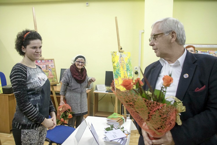Z poetycką szatą Moniki Cichoń. Tomik wierszy ?Trzepotem skrzydeł? miał swoją promocję