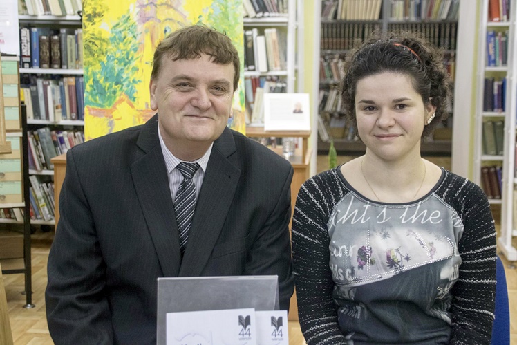 Z poetycką szatą Moniki Cichoń. Tomik wierszy ?Trzepotem skrzydeł? miał swoją promocję