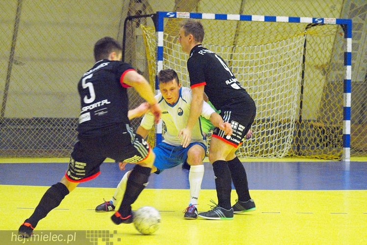 Zaklęta Hangar Arena? Futsalowcy ze Stali nie mogą się przełamać