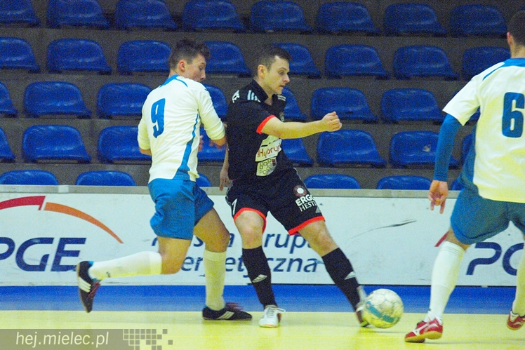 Zaklęta Hangar Arena? Futsalowcy ze Stali nie mogą się przełamać