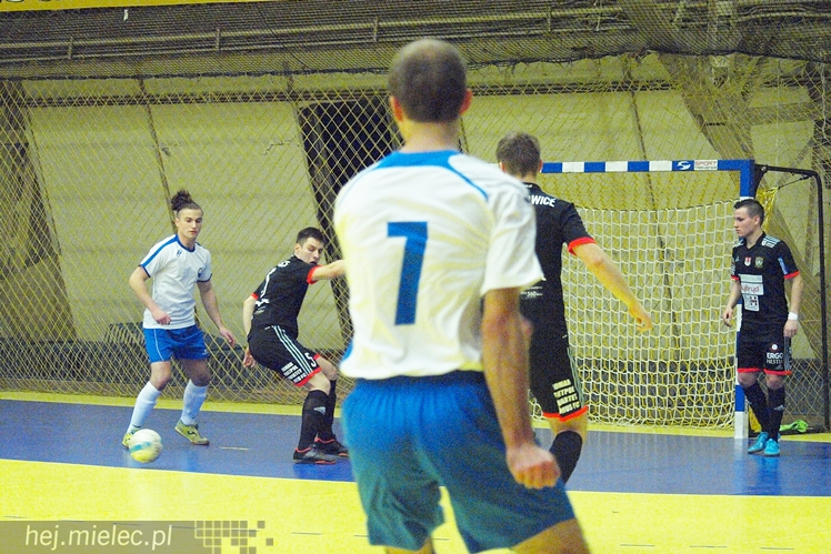 Zaklęta Hangar Arena? Futsalowcy ze Stali nie mogą się przełamać