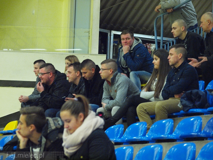 Zaklęta Hangar Arena? Futsalowcy ze Stali nie mogą się przełamać