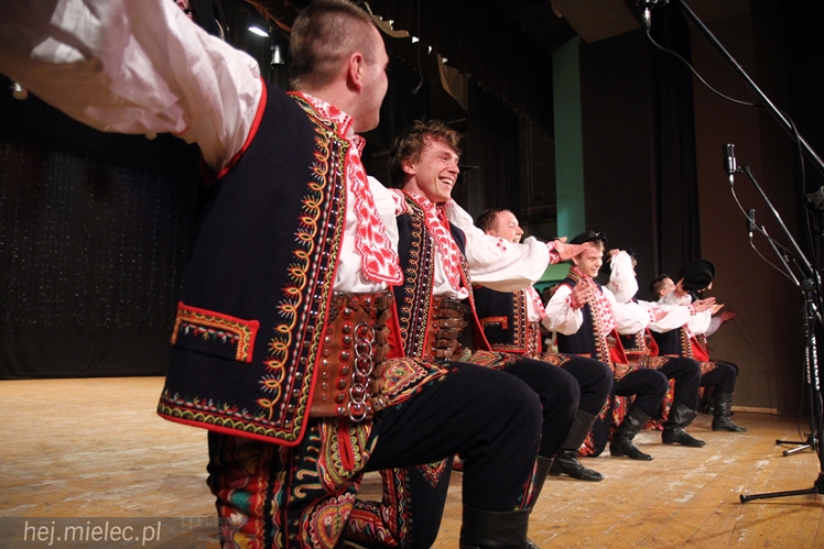 Zespół Pieśni i Tańca 