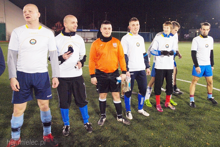 Mecz Wigilijny 2015: Kibice - Piłkarze 3:5