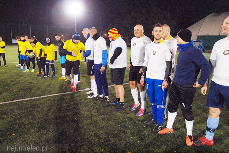Mecz Wigilijny 2015: Kibice - Piłkarze 3:5