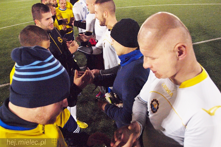 Mecz Wigilijny 2015: Kibice - Piłkarze 3:5