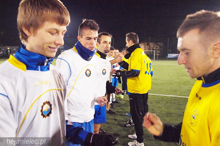 Mecz Wigilijny 2015: Kibice - Piłkarze 3:5