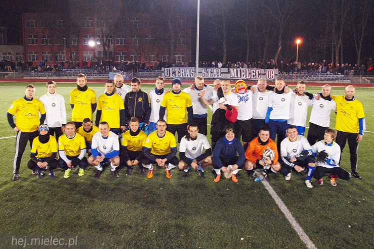 Mecz Wigilijny 2015: Kibice - Piłkarze 3:5