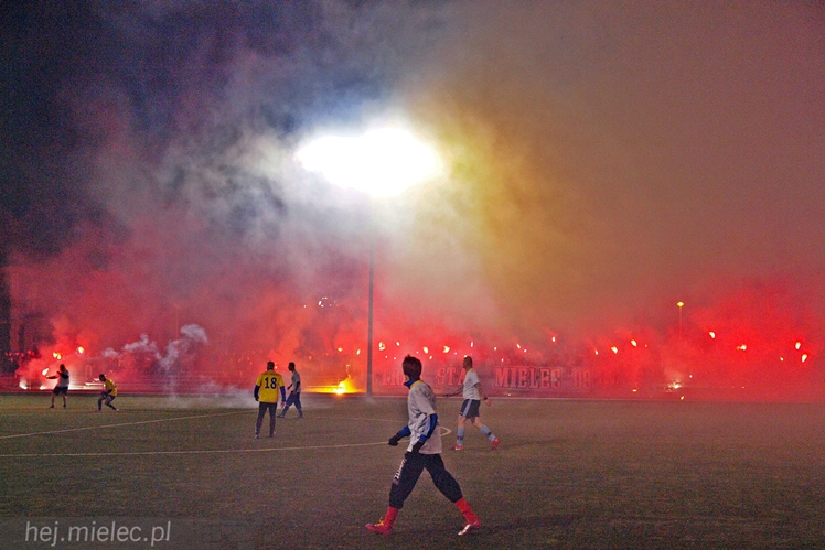 Mecz Wigilijny 2015: Kibice - Piłkarze 3:5