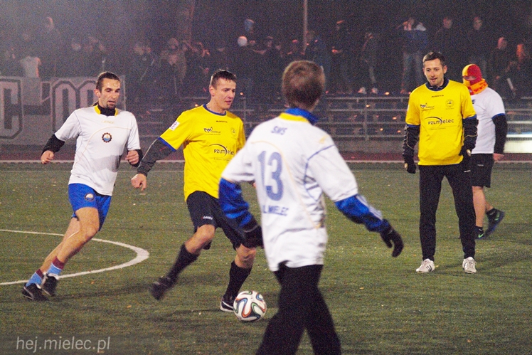 Mecz Wigilijny 2015: Kibice - Piłkarze 3:5