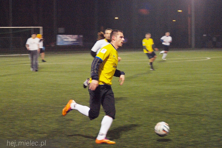 Mecz Wigilijny 2015: Kibice - Piłkarze 3:5