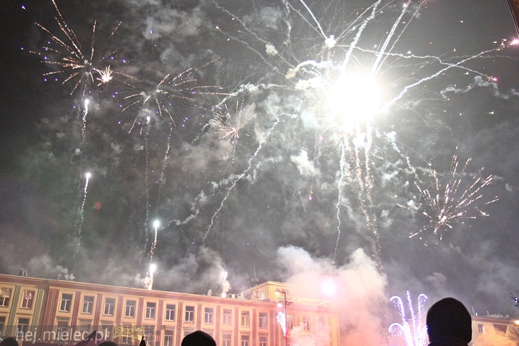 Powitanie 2016 roku na Placu AK w Mielcu