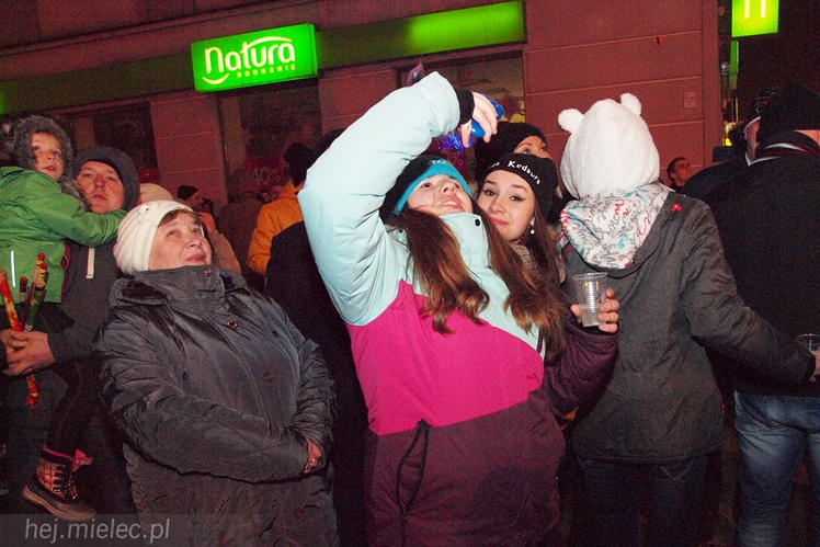Powitanie 2016 roku na Placu AK w Mielcu