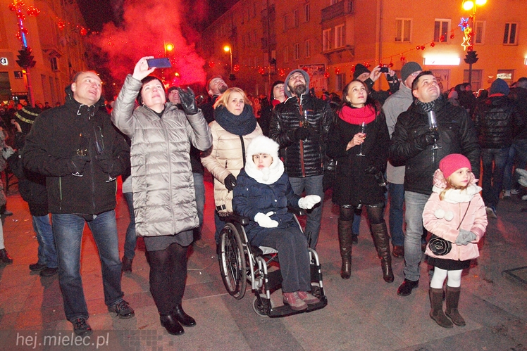 Powitanie 2016 roku na Placu AK w Mielcu