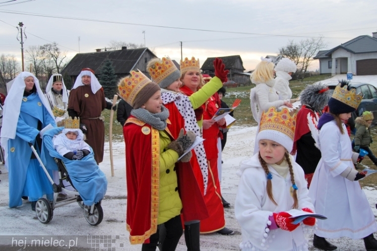 Kolorowy Orszak Trzech Króli przeszedł ulicami Partyni