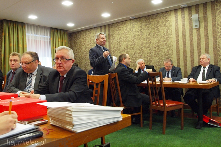 Starostowie z Podkarpacia zjechali do Mielca. Dyskutowali dużo o szpitalach