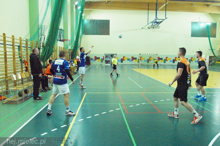 PGE Stal Mielec zagrała sparing bardzo młodym składem