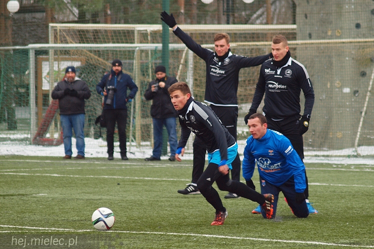 Sparingowe zwycięstwo FKS Stali