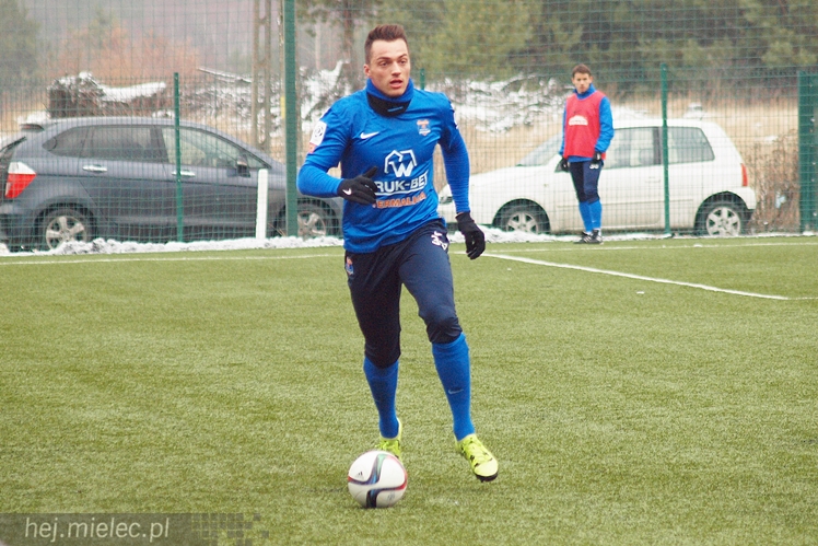 Sparingowe zwycięstwo FKS Stali